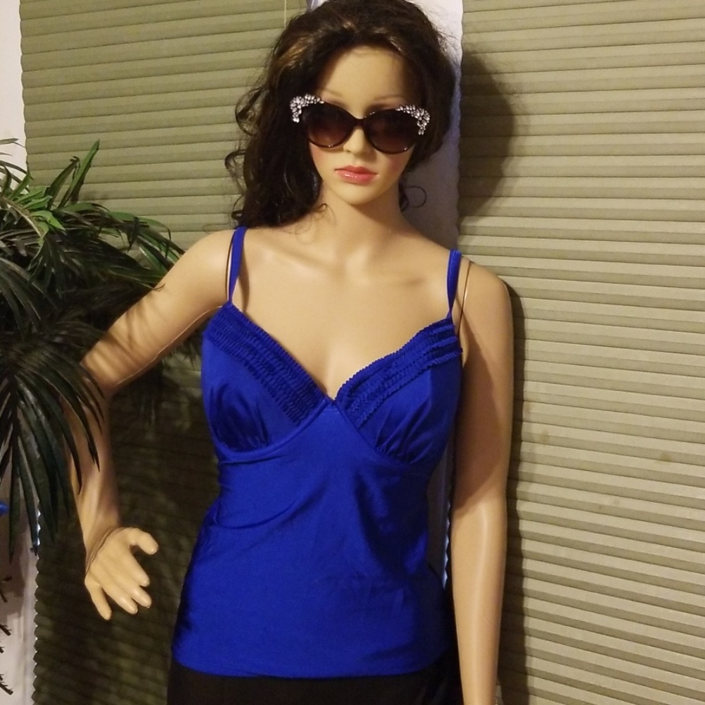 NWOT Ambrielle royal blue tankini top sz 40 DD